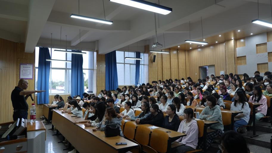 图片9 图片9